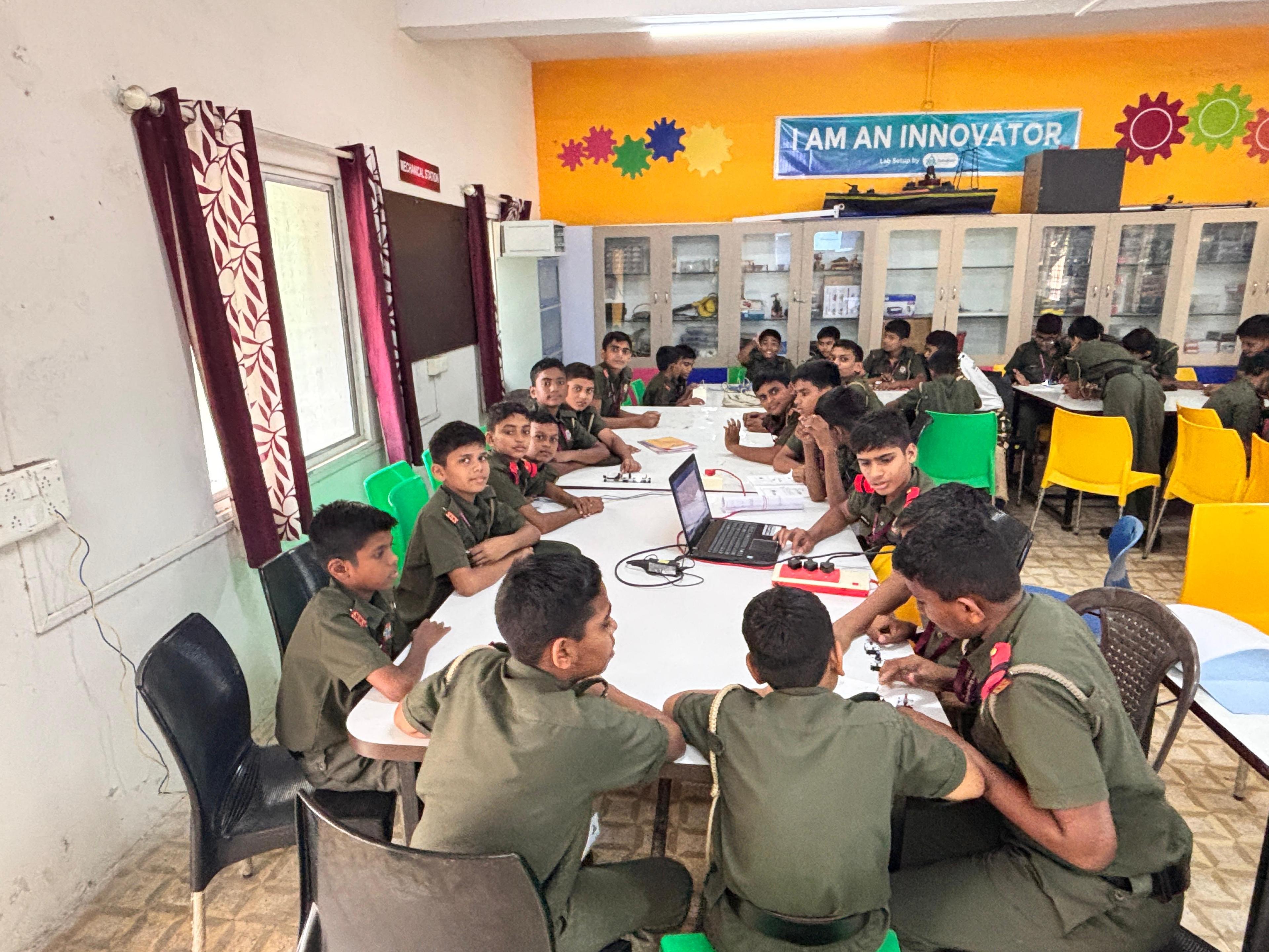 School Labs 28