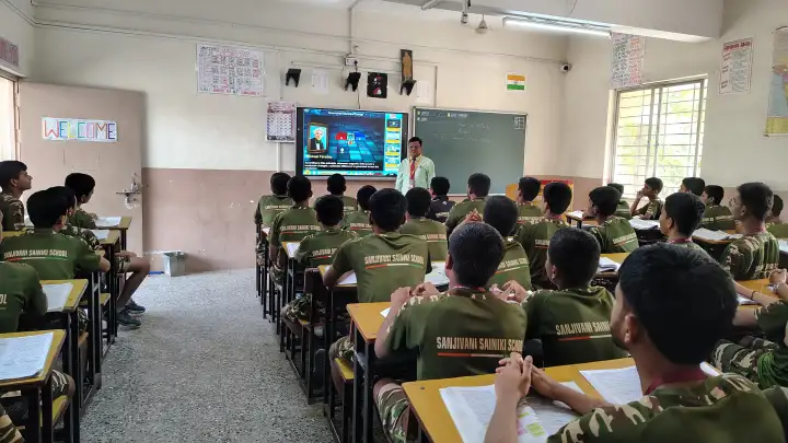 School Labs 23